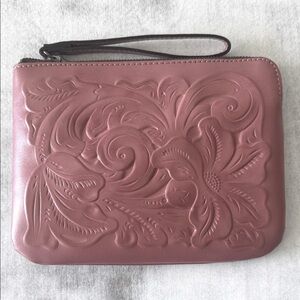 Patricia Nash Cassini Tooled FloralLeather Clutch Wristlet Old Rose